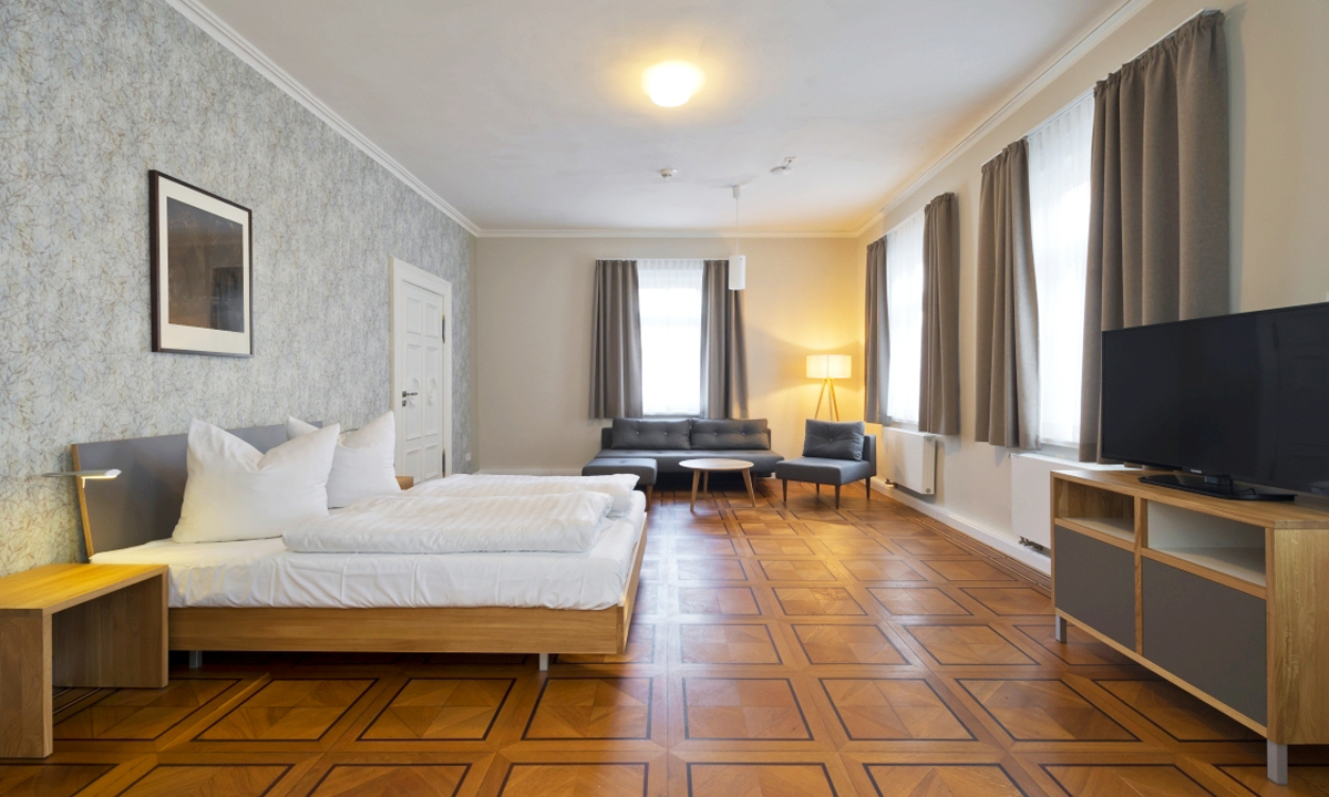 Copyright Michael Miltzow NOV5738-a.jpg